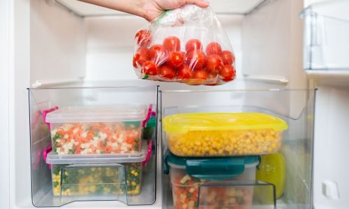 Can Salmon Be Stored in the Refrigerator for Freshness?