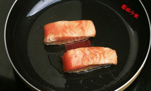 The Mystery Behind Salmons Color Change:A Comprehensive Guide to Cooking Perfection