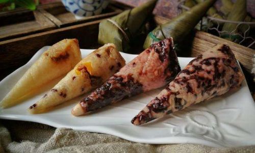 The Art of Boiling Pyramid-Shaped Zongzi:How Long Does It Take?