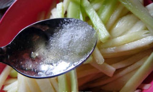 Mastering the Art of Making Sai Xianggua:A Delightful Dessert with a Twist