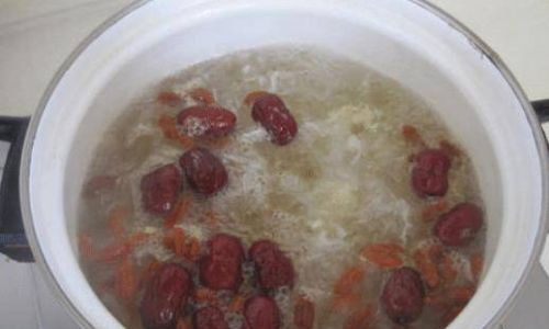 How Long Should You Cook Tremella Mushroom Porridge?