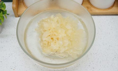 How to Cook Tremella Mushrooms to Achieve a Silky,Viscous Consistency