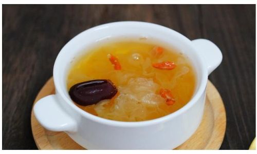 How to Quickly Cook a Thick and Gluey Tremella Mushroom Soup