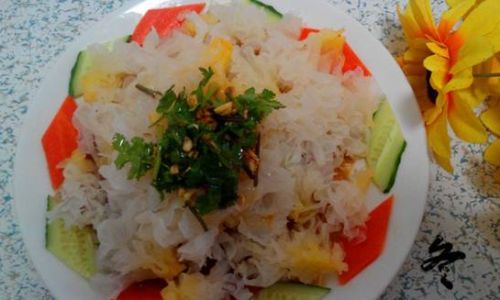 The Misconception of Serving Tremella fuciformis White Fungus)Salad Without Cooking