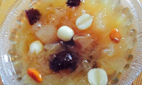 Mastering the Art of Cooking Sticky Tremella and Lotus Seeds
