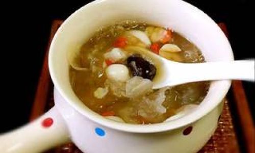 The Timeless Charm of Tremella,Lotus Seed,and Red Date Soup