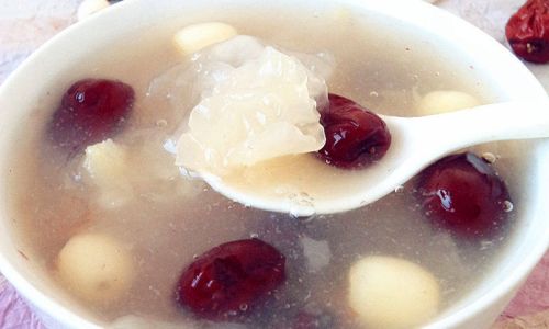 The Timeless Charm of Tremella,Lotus Seed,and Red Date Soup