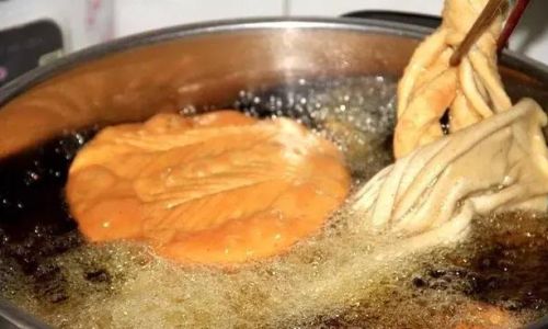 Delving into the Culinary Delights of Yinchuans Specialty Snacks