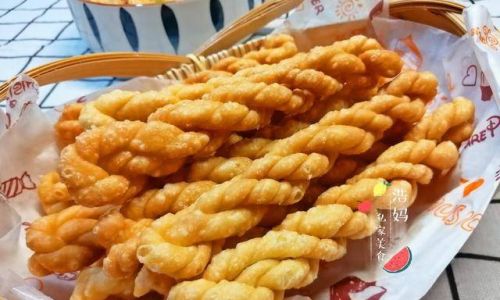 The Art of Crafting Crispy Chinese Dough Twists:A Step-by-Step Guide to Perfect Mahua