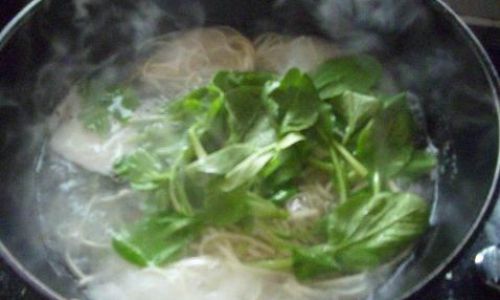 Mastering the Art of Vinegar Soup Noodles:A Step-by-Step Guide to Tangy Perfection