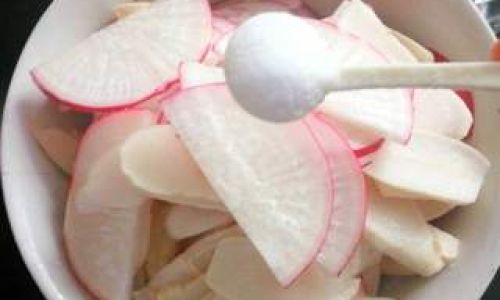 Mastering the Art of Vinegar-Pickled Radish:A Step-by-Step Guide to Crispy,Tangy Perfection