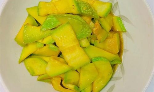Mastering the Art of Vinegar-Stir-Fried Zucchini:A Guide to Perfecting This Tangy Delight