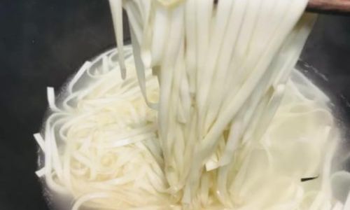 The Art of Scallion Oil Noodles:A Journey Through Tradition and Flavor