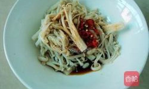 Homemade Scallion Oil Enoki Mushrooms:A Simple yet Flavorful Dish