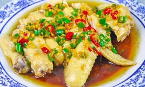 Mastering the Art of Scallion Oil Chicken:A Step-by-Step Guide to Irresistible Flavors and Textures