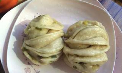 Mastering the Art of Crafting Scallion-Flavored Flower Rolls:A Step-by-Step Guide