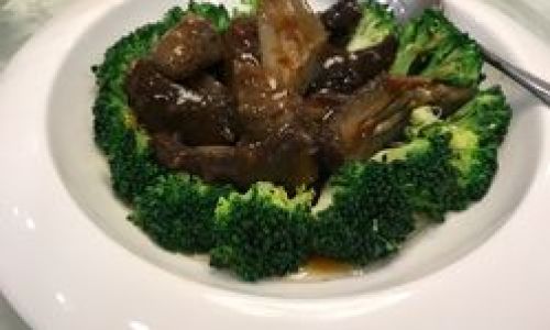 Mastering the Art of Braised Sea Cucumber with Scallions:A Guide to Culinary Excellence