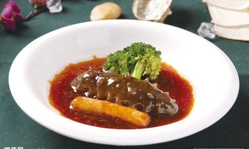 Mastering the Art of Braised Sea Cucumber with Scallions:A Guide to Culinary Excellence