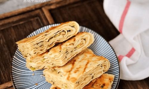 Mastering the Art of Flavorful Scallion Pancakes:A Comprehensive Guide to Crafting the Perfect Dish