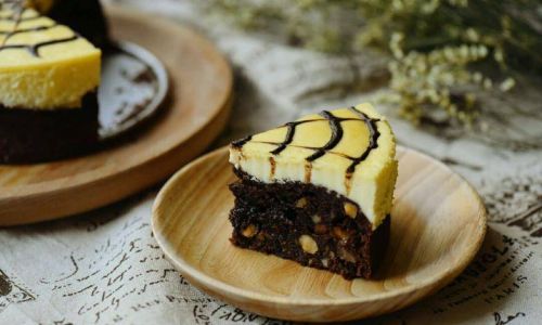 Mastering the Art of Making Cheese Brownie Cake