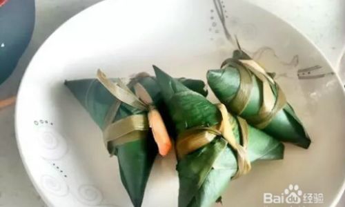 How to Make Zongzi:A Step-by-Step Guide to Creating Traditional Chinese Dumplings