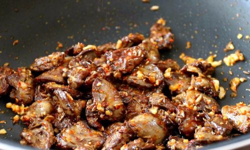 How to Make Spicy Cumin Chicken Hearts:A Culinary Delight