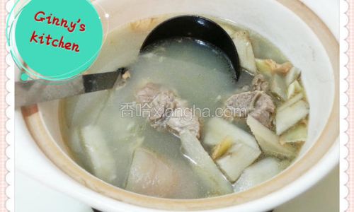 How to Make a Delicious Pigs Tail Soup:A Culinary Journey