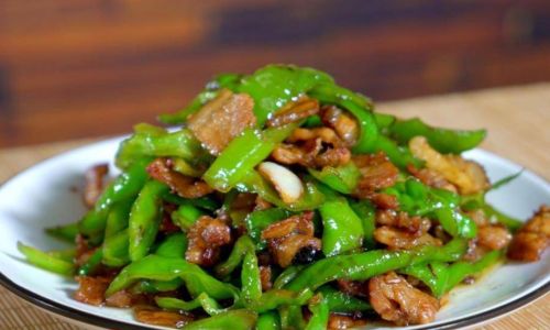 How to Make Wrinkled Skin Pepper Stir-Fry with Pork