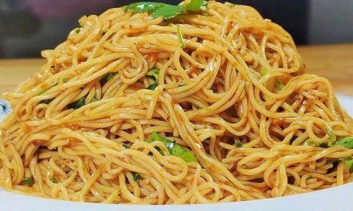 Mastering the Art of Making Delicious and Aromatic Chongqing Noodles