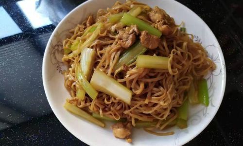 How to Make Steamed and Braised Noodles:A Culinary Delight
