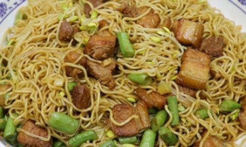 How to Make Steamed and Braised Noodles:A Culinary Delight