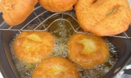 How to Make Deep-Fried Doughnuts:A Step-by-Step Guide