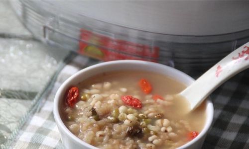 How to Make Adzuki Bean and Coix Seed Porridge:A Step-by-Step Guide