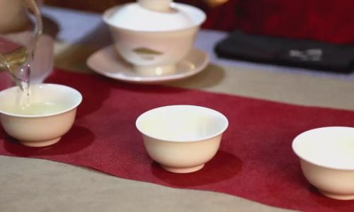 The Art of Properly Brewing Yiyang Dark Tea