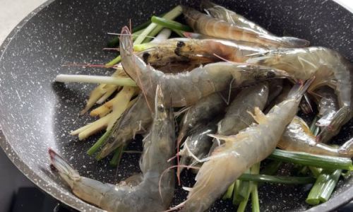 A Culinary Delight:The Art of One Shrimp,Three Ways