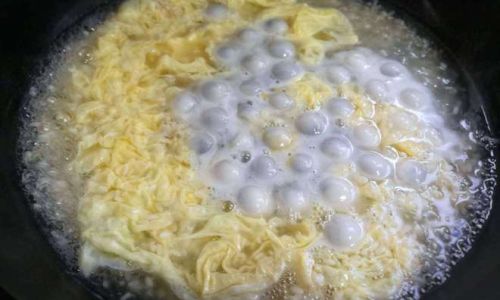 How to Make a Bowl of Sweet Soup:A Culinary Delight for Sweet Tooths
