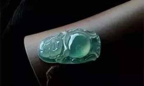 The Enigma of a Single Jadeite Gemstone