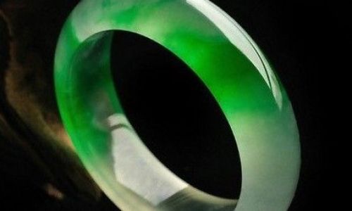 The Enigma of a Single Jadeite Gemstone