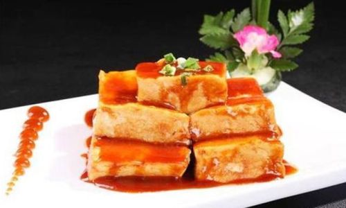 Mastering the Art of Preparing Elegant Yipin Tofu