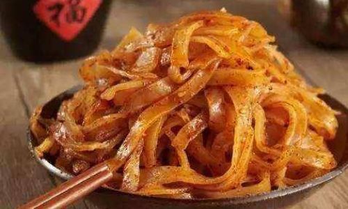 Essential Ingredients for Making Homemade Cold Noodles Liangpi)Alone
