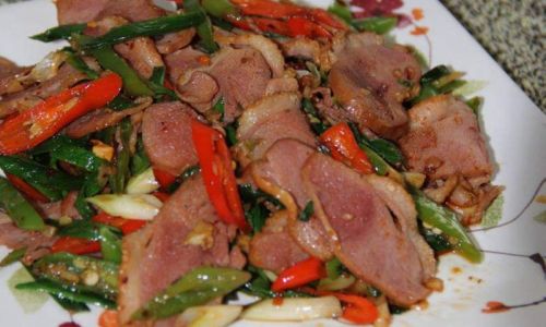 Mastering the Art of Stir-Fried Pure Meat Sausages:A Culinary Guide to Savory Perfection