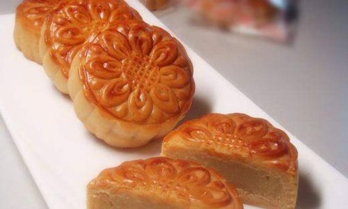 The Perfect Bake:Mastering the Art of Cooking Pure Lotus Seed Paste Mooncakes
