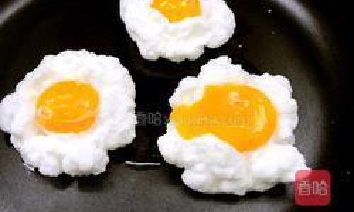 The Art of Crafting Whimsical Cloud Eggs:A Step-by-Step Guide to Culinary Creativity