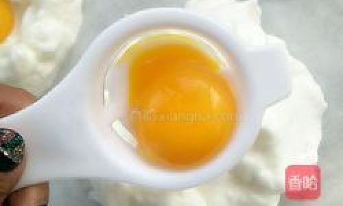 The Art of Crafting Whimsical Cloud Eggs:A Step-by-Step Guide to Culinary Creativity