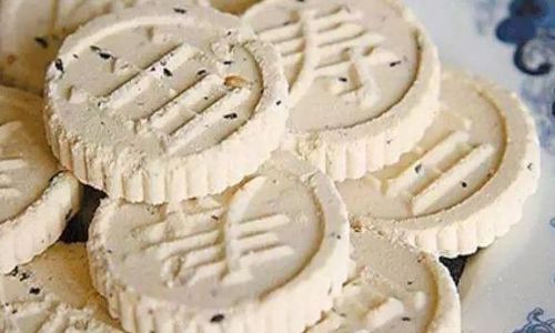 The Timeless Allure of Chaomibing:A Journey Through China’s Traditional Fried Rice Cake Delicacy