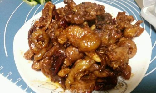 Mastering the Art of Sichuan-Style Spicy Diced Chicken:A Step-by-Step Guide to Authentic La Zi Ji