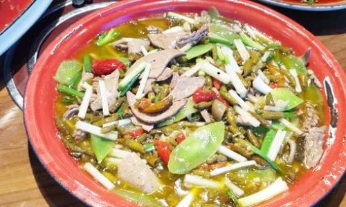 Mastering the Art of Sichuan-Style Stir-Fried Liver and Kidney:A Spicy and Savory Delight