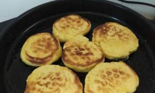 How to Make Delicious Cornmeal Cakes:A Step-by-Step Guide