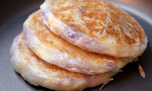 Mastering the Art of Making Thin and Crispy Pancakes