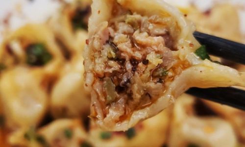 How to Make Oil-Splashed Dumplings:A Culinary Delight